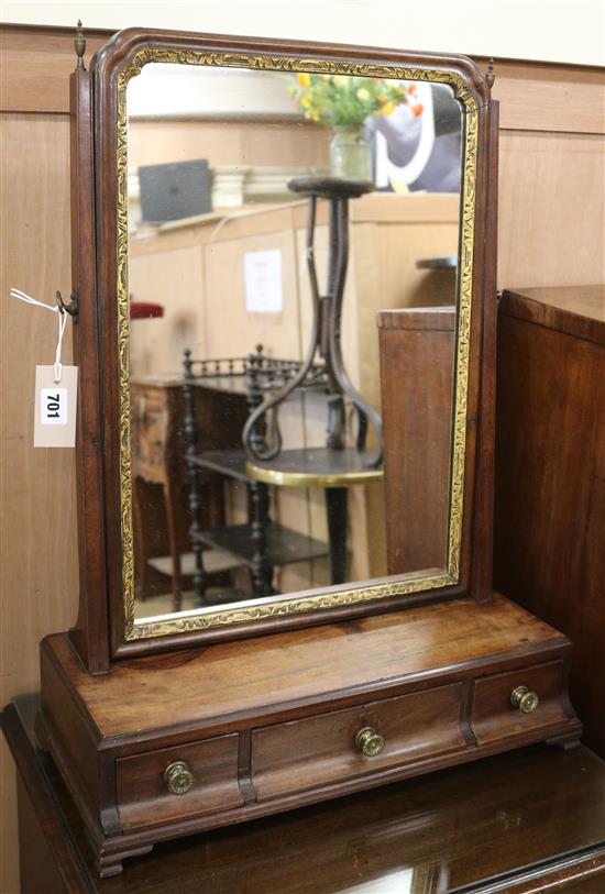 A Georgian mahogany toilet mirror W. 50cm